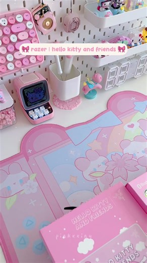 Razer Hello Kitty Headset - Pink Gaming Perfection