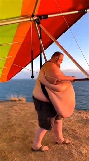 #GliderLaunchGoneWild — The Cliff Takeoff No One Expected 🪂