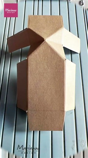 Use our Basic Circles set CR1717 for the Twirling Circles technique! #mariannedesign #cardmaking