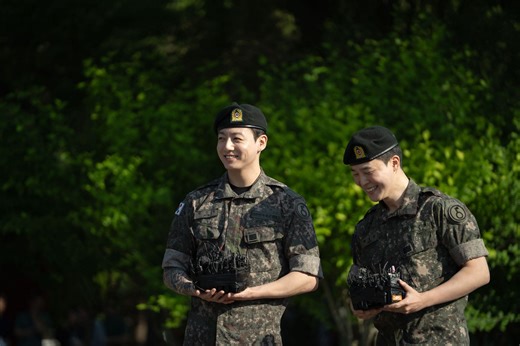 “This is how we respect their privacy”- Fans react as a flight attendant’s heartwarming story about meeting BTS’ Jungkook & Jimin onboard goes viral