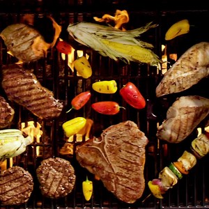 1.8M views · 282 shares | Get your 4th sizzling with 100% Angus beef and organic produce with Grocery Pickup from Walmart. Organic produce varies by location. | Walmart | Facebook