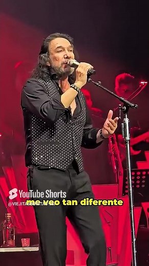 Si No Te Hubieras Ido La Emoción de Marco Antonio Solís Ilumina el Movistar Arena, Santiago 2025