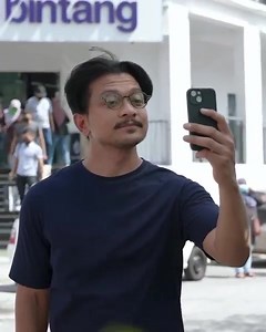 41K views · 1.5K reactions | Nasib baik isteri Shuk dah share colour plate (palette) awal-awal! Selamat  Lawa kan baju raya Shuk tahun ni? Baju @sharnaazahmad tu malas lah tengok  | Shukri Yahaya | Facebook