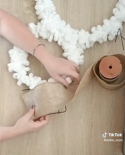 DIY Dollar Tree Snowman Wreath Tutorial