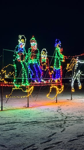 Holiday lights at Skating Oval! | City of Brandon Parks & Recreation Services