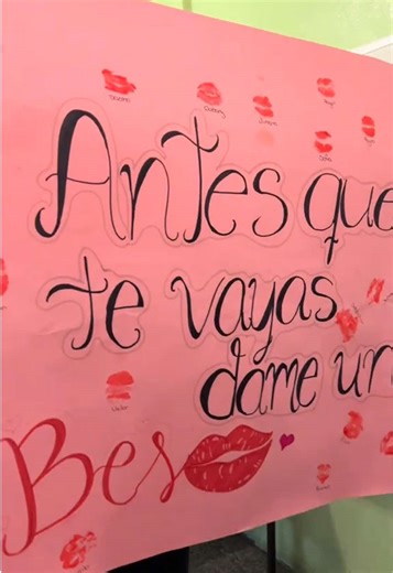 “Antes que te vayas dame un beso.💋” #gen26 #lamejorpromo #graduados #paratiiiiiiiiiiiiiiiiiiiiiiiiiiiiiii