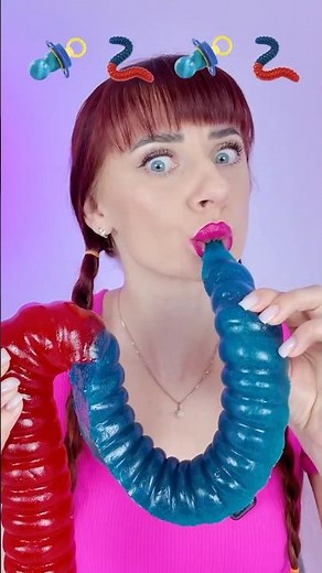 ASMR The World Largest Gummy Worm, Blue Lollipop #mukbang
