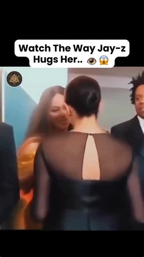 THE DARK CONSPIRACY on Instagram: "Watch The Way Jay-z Hugs Her.. 😂😂 Now he puts on a fake smile but you can see right through it. Let’s decode the body language: ✅ The hug is stiff, awkward, and looks more like a mandatory obligation than a genuine moment. ✅ His smile doesn’t reach his eyes—a classic tell of social discomfort or forced politeness. ✅ Every micro-expression screams he’d rather be anywhere else. ✅ It’s a masterclass in how celebrities navigate uncomfortable, camera-filled intera