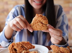 How many times a week is OK to eat chicken? [2025] | QAQooking.wiki