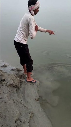 How to hunt stone small fish with hook #fishhunting2 #fishing #machlipakadna