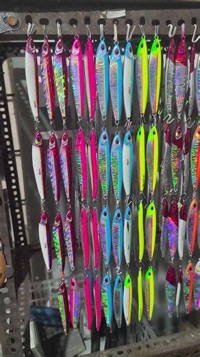 Gomame New Color Models for Paloma Fishing