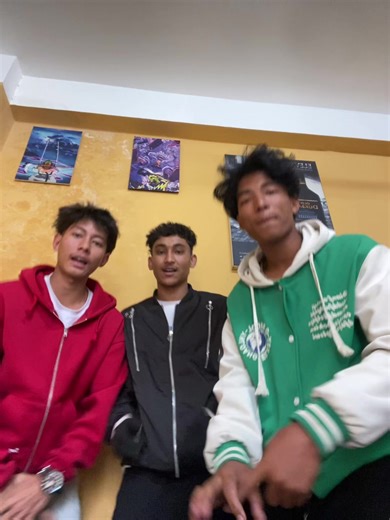 Perfect Posing Trends for Your Photos