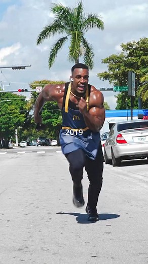 755K views · 20K reactions | From running late to starting early  Day 473 of an early morning routine. Success ain’t sexy  no.. it’s quiet mornings, early starts, and a consistent routine. Lock in. | Ashton Hall | Facebook