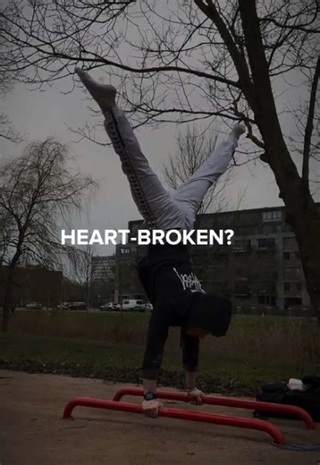 Here's an ugly truth: nobody cares - ever! Put your head down, give yourself a couple slaps n shout out your lungs a bit if you feel like it - then bring the focus back where it's needed! #planche #calisthenics #calistenia #personaltraining #fyp