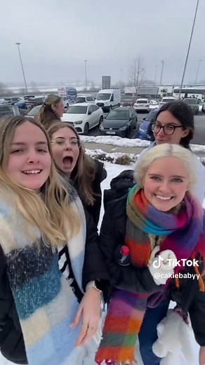 Unforgettable European Adventure: Contiki Travel Vlog
