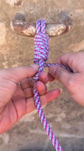 Reliable escape rope tying methods