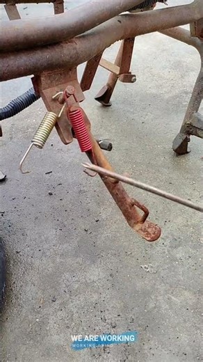 🔧 One-Hand Spring Installation Using a Standard Screwdriver