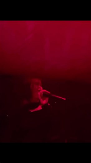 Iba talaga pag nasa stage! #band #jillian #bulong @Quench Music