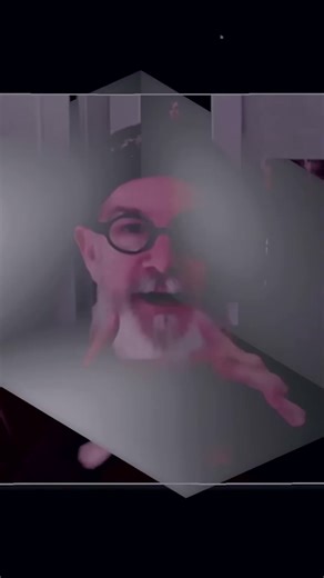 How a creepy family photo was made. 📽️📽️📽️📽️📽️#urbanlegend #howto #photography #art #artist #tricks