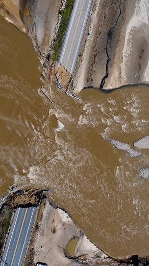 River reached nearly 40 ft - over 10,000 evacuated - more pics of the 2020 mid-Michigan flood - pray for all involved 🙏🏻❤️ #midland #michigan