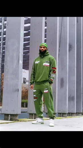 Jason Hughes (@jason_hughes123)’s videos with Champagne Poetry - Drake