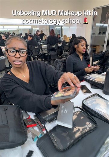 Yay! We are finally getting into makeup!!💄🎨🌈 Stay tuned for some fun looks!!😋✂️🤍 #MUD #Makeup #Cosmetologyschool #Makeupartist #fypシ