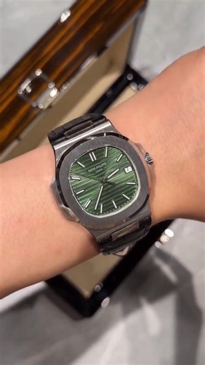 Patek Philippe Nautilus 5711 Green | The $300k+ Masterpiece Review (2026)