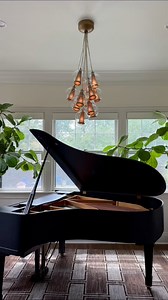 She’s BAAAACK and better than ever!! 💃✨ My piano light has officially had her GLOW-UP… bye-bye silver, HELLO antique brass!! Doesn’t she look AH-MAZING?! Huge shoutout to my guys Keith Josh who carefully pieced this beauty back together (trust me… she’s delicate, and there are a LOT of parts 😅). They nailed it and now this baby is shining over my piano, ready to sparkle with all my Christmas decorations this year. I mean… can you already picture the garlands, twinkle lights, and holiday magic 
