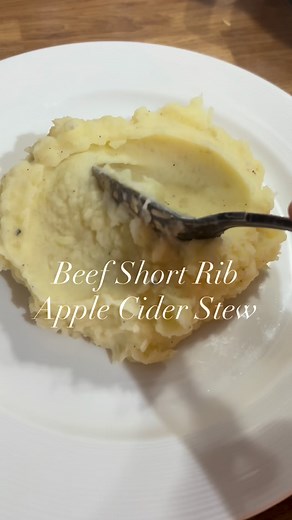 Delicious and warming - Beef Short rib apple cider stew recipe: 1kg short rib (you can use more we’re just trying to watch the budget - best got from your local butchers - any stewing beef will do) 500g carrots 400-500g mushrooms 1 head of celery (around 500g celery sticks) 2 onions 2 brambly apples 350mls of apple cider 1 teaspoon dried thyme Garlic to taste (I put around half a teaspoon dried powder) 1 teaspoon of dried parsley 2 stock cubes and 300mls boiling water (I prefer chicken stock cub