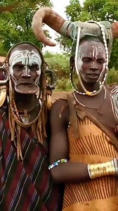 Mursi tribe women with large lip plate Omo Valley Ethiopia. . . . #Ethiopia #OmoValley #omoriver #omoadvisor #tribe #tribes #mursitribe #mursitribes #mursi #visitafrica #seeafrica #africantribes #uniquepeople #uniquetribe #portraits #humanityshots #travel #travelblogger #travelafrica #travelethiopia #adventure #visitomovalley #omovalleytribes #omovalleytour #omovalleylocalguide #visitomovalley | Omo Advisor