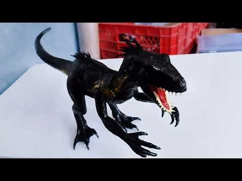 Jurassic World Ultimate Damage Indoraptor Sound and Move