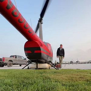 67K views · 604 reactions | Locked in for a low pass!  The R44 showcases its agility, allowing skilled pilots to achieve remarkable precision and get the job done. : Justin Myer - Flying J Services #aviation #heli #pilot #r66 #r44 #r22 #robinsonhelicopter #helicopter #helicoptero #avgeeks #heli #helicopterlife #aviationphotography #aviationlovers #robinson #cropdusting #agriculture | Robinson Helicopter Company | Facebook