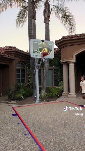 Wait till the very end 🤣 | faze rug