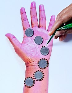 DIY coin mahendi design trick for beginners #mahendi #mahenditrick #mahnediideas #diy | Mahendi Magic