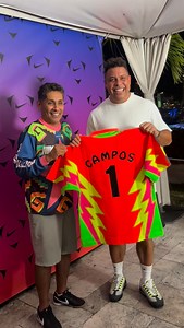 El Inmortal y el Fenómeno 🙌 ¿Qué tal se vería #R9 con el jersey de Jorge Campos? #ronaldo #jorgecampos #miami #nike | El P1an