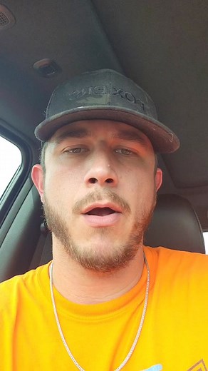 Stylish Exercise Attire for Fitness Enthusiasts