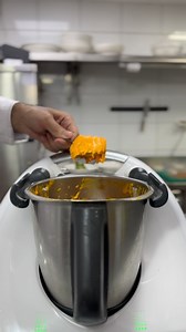 338 reactions · 50 shares | مايونيز الفلفل الأحمر الحلو ️ ******************************************************* Sweet chili mayonnaise. New flavored emulsion made from sweet chili oil , find the recipe on my profile (Mustafa GOMAA) , exclusively link  in bio @gronda and my YouTube channel @chefmostafagoma . #الجنرال  | Cooking science .mostafa gomaa | Facebook