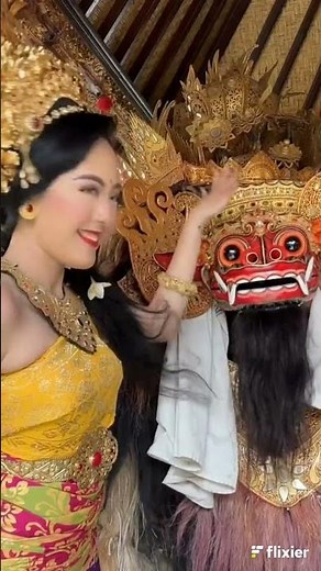 Traditional outfit of Bali Indonesia#traditionalclothing #dress #bali #indonesia #culture #historic