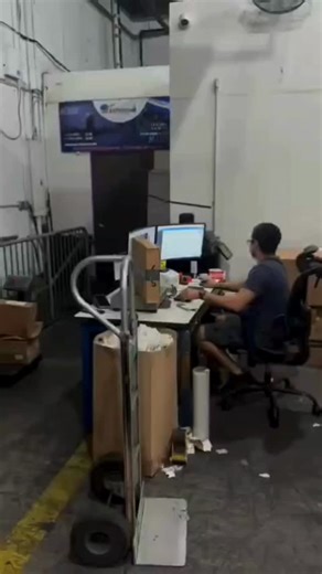 3 comments | ✨ BLACK FRIDAY EXPRESS GLOBAL ✨ ¡Llegaron las tarifas MÁS ESPERADAS del año!  Marítimo desde $2.30/lb y Aéreo desde $6.00/lb  Aprovechá las ofertas online, adelantá tus pedidos y enviá todo a Nicaragua rápido y SIN cargos escondidos.  Compramos en línea por vos  Entregas en todo el país por la misma tarifa | Express Global Import | Facebook