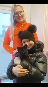 ❤️🐈‍⬛❤️ "Ačiū Jums už jūsų Muka mūsų Muki 🐈‍⬛ Siunčiam linkėjimus😘 smagiausias žaidimas kai, galima pasisupti su užuolaidom,ir niekas nieko nesako🙈😁" Muki juodoji mamytė dar ieško namų: https://siauliuletenele.lt/seduvos-juoduliai/ | Šiaulių letenėlė