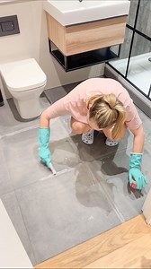 638K views · 8.7K reactions | A huge bathroom clean to set me up for...