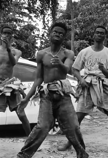 La famille votre province en commentaire ‼️Dans une trend Gabon 🇬🇦qu’en pensez-vous #gabon🇬🇦 #bikeleaward🇬🇦 #trendgabon🇬🇦