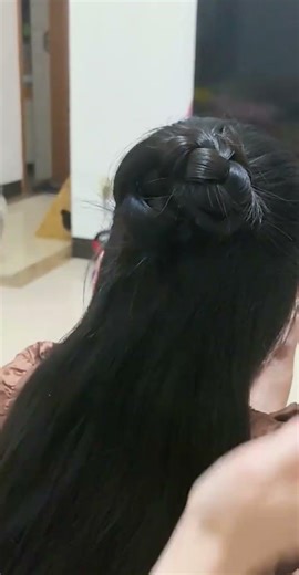 Quick & Easy DIY Hairstyle Tutorial