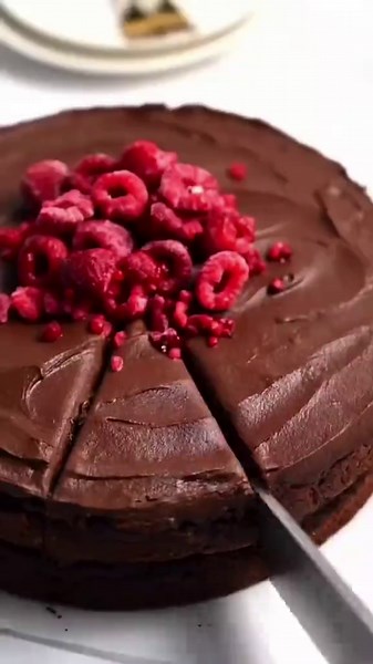 የትንሳኤ በዓልን በጣፋጭ ኬክ እና በምርጥ ቡና ያሳልፉ! 🍰☕️ አስደሳች ዜና ከብሌን ኮፊ እና ቴብል 5! ✨ የ20% ቅናሽ በሁሉም የቶርታ ኬኮች ላይ። 🚚 ያሉበት ቦታ ድረስ በፍጥነት እናደርሳለን። 📞 አሁኑኑ ይዘዙ፦ 0906567157 📍 አድራሻ፦ ካሳንቺስ ኢዮቤድ ሕንፃ (ዘግራንድ ፓላስ ፊት ለፊት) #BlenCoffee #Table5Cake #EthiopianEaster #Fasika #AddisAbaba