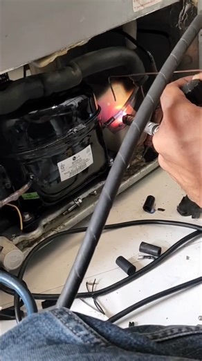 #motivation #deep #fridgerepairing #airconditioner #fridge #compressor #gas #fridge #lg #hardwork