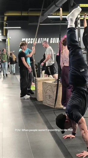 People react to calisthenics #fyp #calisthenics #viral #foryoupage❤️❤️ #pourtoi