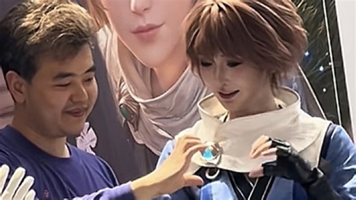 国内coser无视玩家比心！coser吃着宅男的饭，为何都普遍厌男？