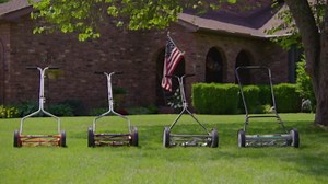 American Lawn Mower Company 1204-14 14-Inch 4-Blade Push Reel Lawn Mower, Red with Grass Catcher