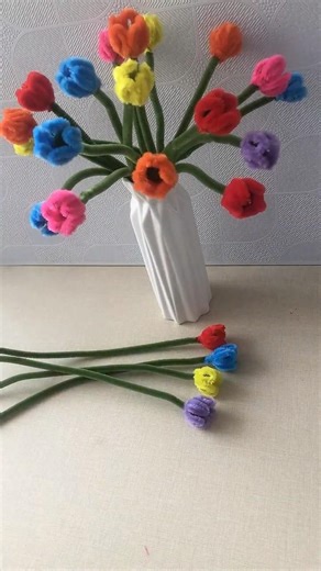 DIY Pipe Cleaner Tulips Tutorial 🌷 | Colorful Spring Flower Craft