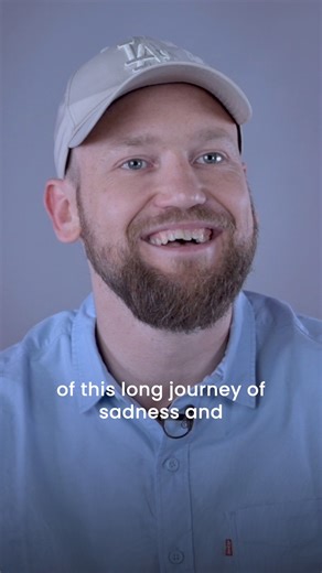 Welcome to the fascinating story of Steffan Boer, an adventurous soul from the vibrant landscapes of the Netherlands, who visited Aliens Tattoo Mumbai to receive this stunning color surrealism tattoo. As he stepped into Aliens Tattoo Mumbai, Steffan was not a client but a storyteller, eager to tell his story with ink. Surrealism, with its dream-like vistas and juxtaposition of the fantastic with the real, mirrored his own experiences, a life that, at times, felt as if woven from the fabric of dr